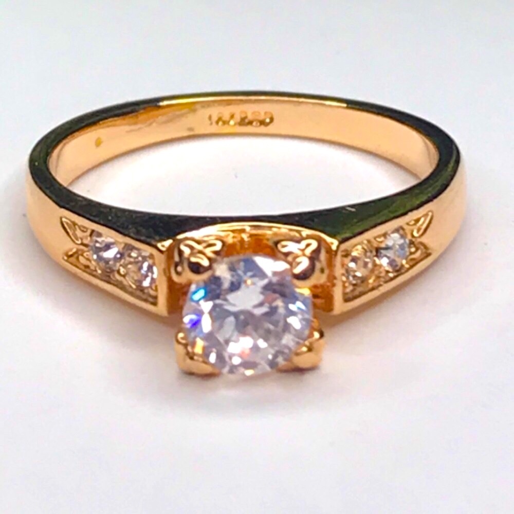 18K Gold Plated Cubic Zirconia Ring Women Size 6.5”